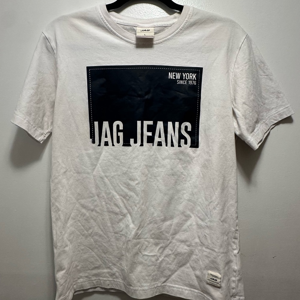 Jag Jeans White and Black Graphic Tee